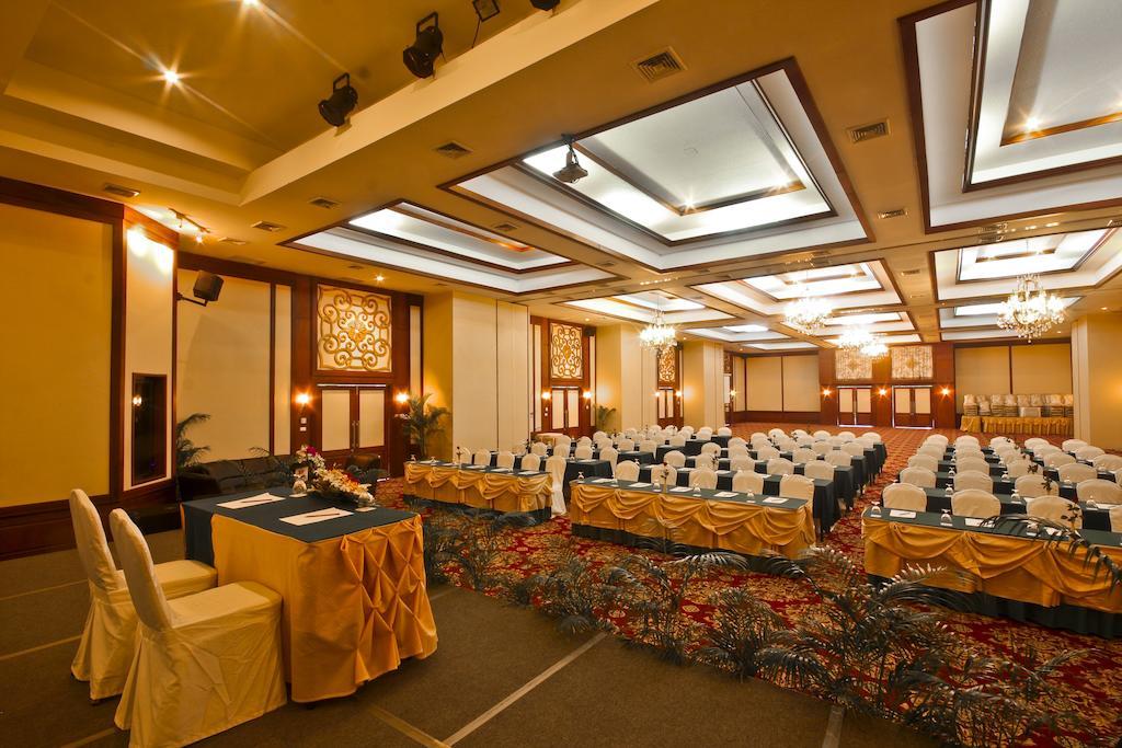 Phuket Orchid Resort And Spa Karon Exterior foto